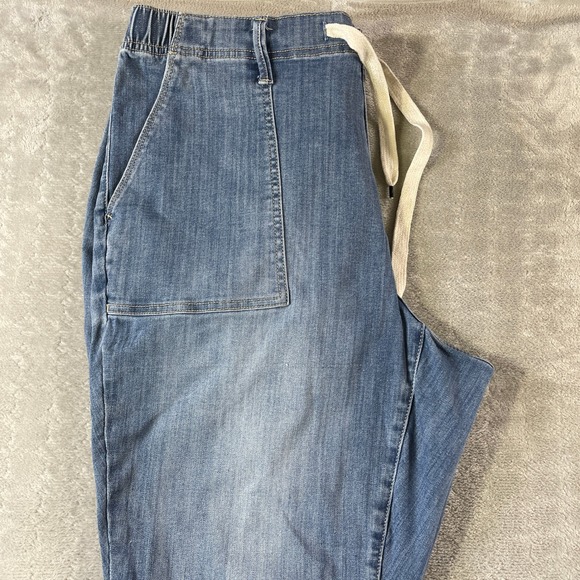 Judy Blue Pull On Jogger Jeans Womens 18W Blue Elastic Waist Patch Pocket Denim - Picture 7 of 10
